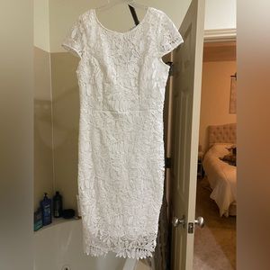 Lace bridal fitted dress